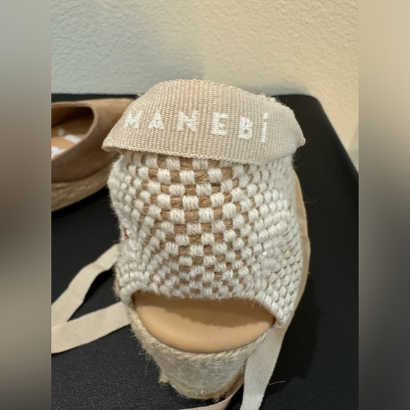 Ribbon wrap wedges. Barely worn. great condition. Neutral tones for any outfit. - Picture 5 of 7